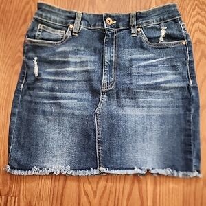Kendall and Kylie demin distressed raw hem skirt western cowboy size‎ 7/28